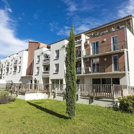 3 Etoiles - Piscine - Ccbgfcd